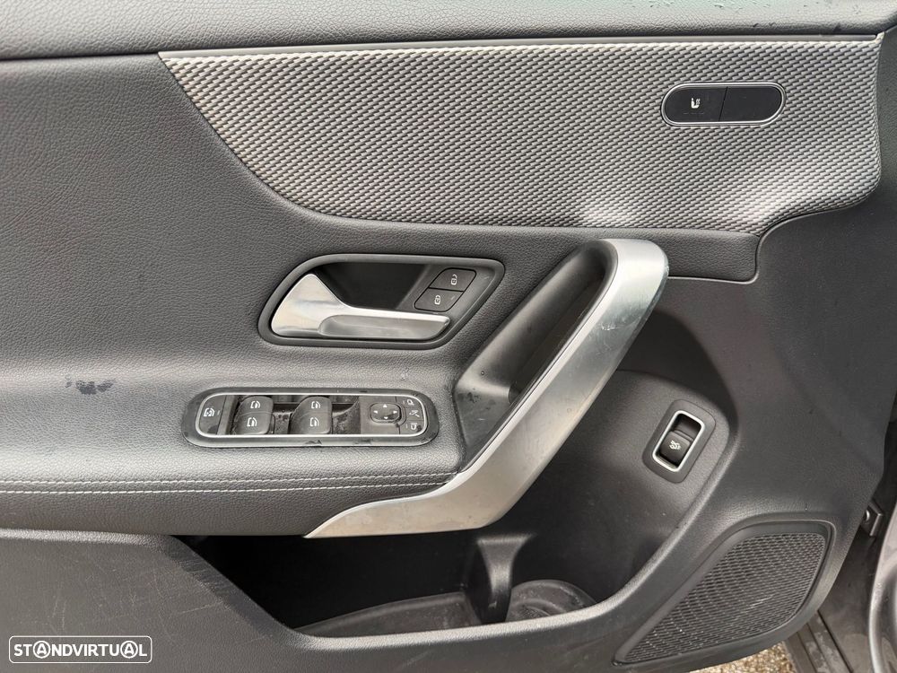 Mercedes-Benz A 180 - 22