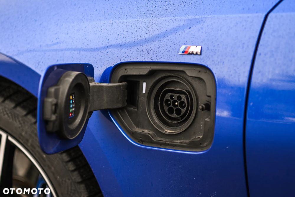 BMW Seria 3 330e M Sport - 21