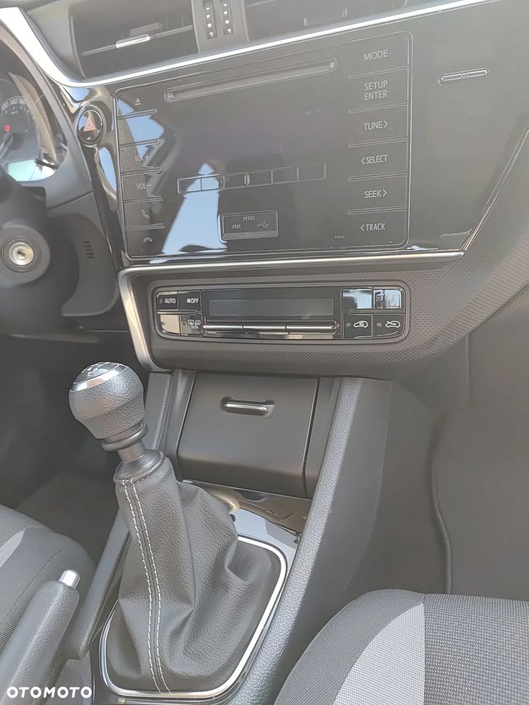 Toyota Auris 1.33 VVT-i Active - 7