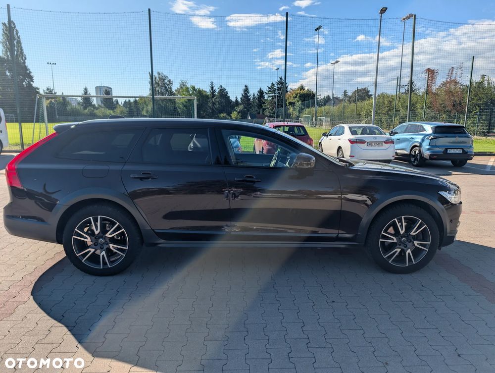 Volvo V90 Cross Country D5 AWD - 6