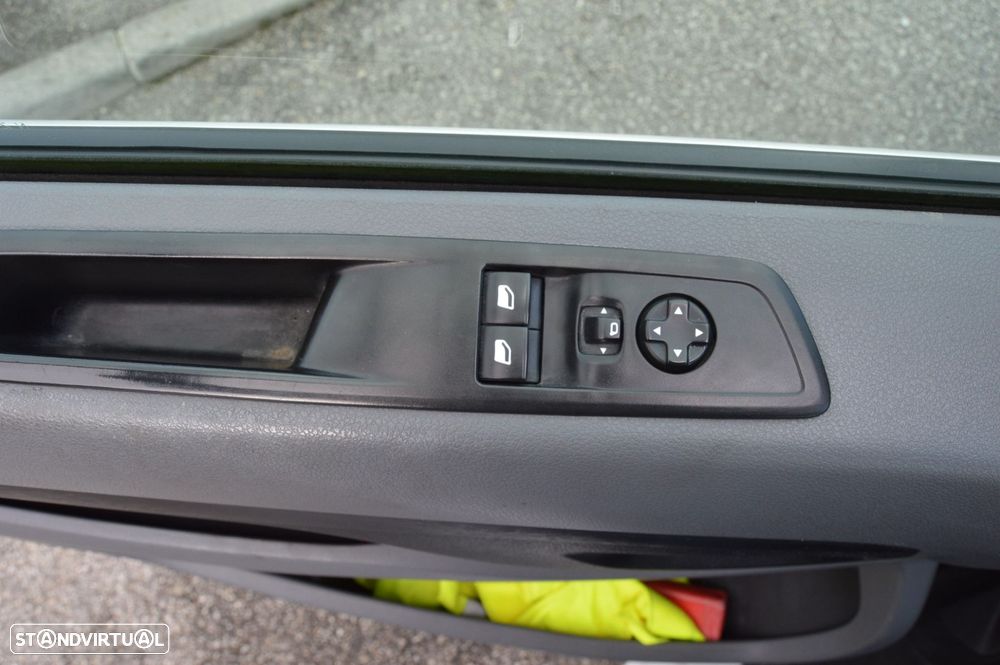 Peugeot Expert Outro - 16