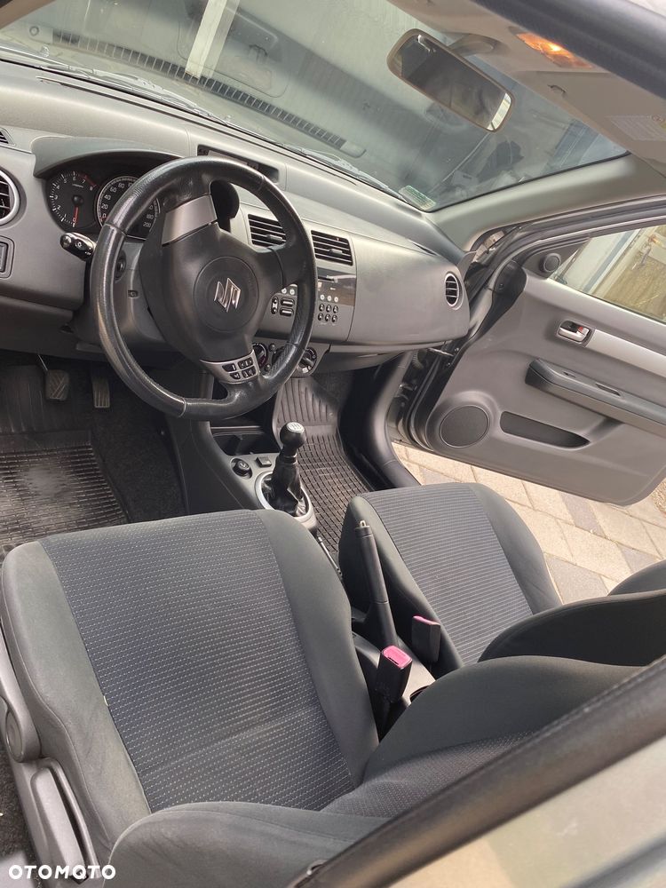 Suzuki Swift 1.3 GLX / Comfort - 10