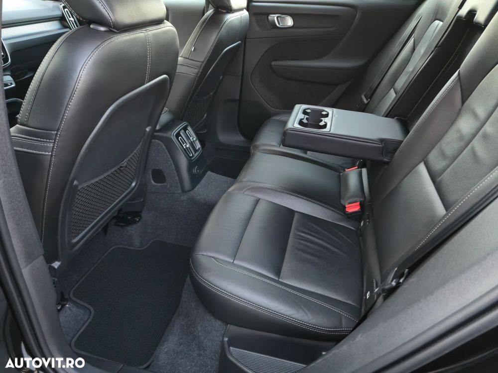 Volvo XC 40 T5 Recharge DKG RDesign Expression - 15