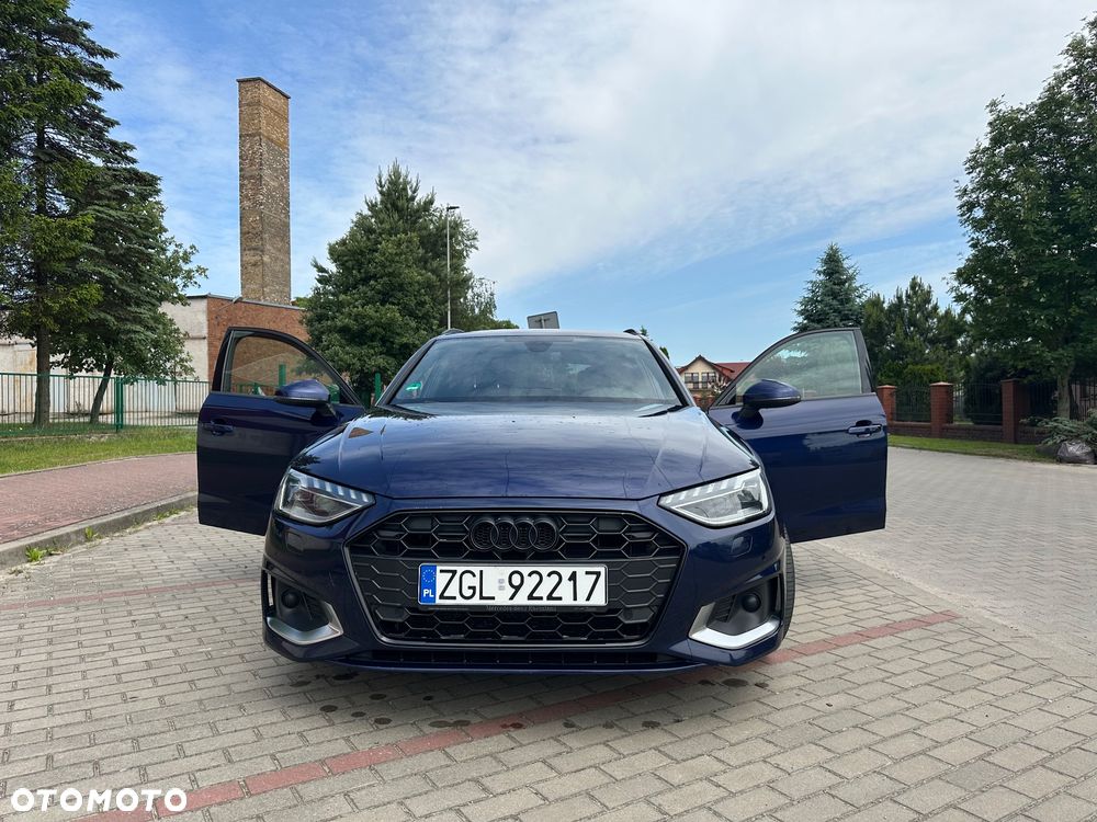 Audi A4 Avant 40 TDI S tronic S line - 2