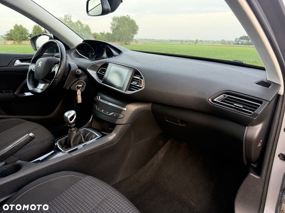 Peugeot 308 BlueHDi 130 Stop & Start Active - 14