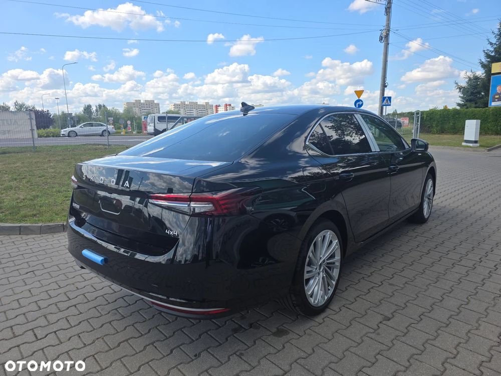 Skoda Superb 2.0 TDI SCR 4x4 L&K DSG - 6