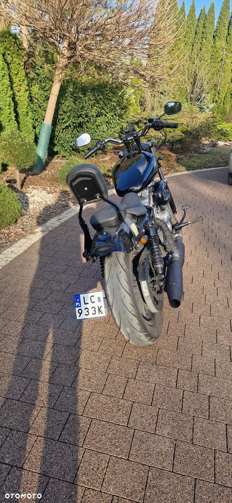 Harley-Davidson Sportster Roadster 883R - 9