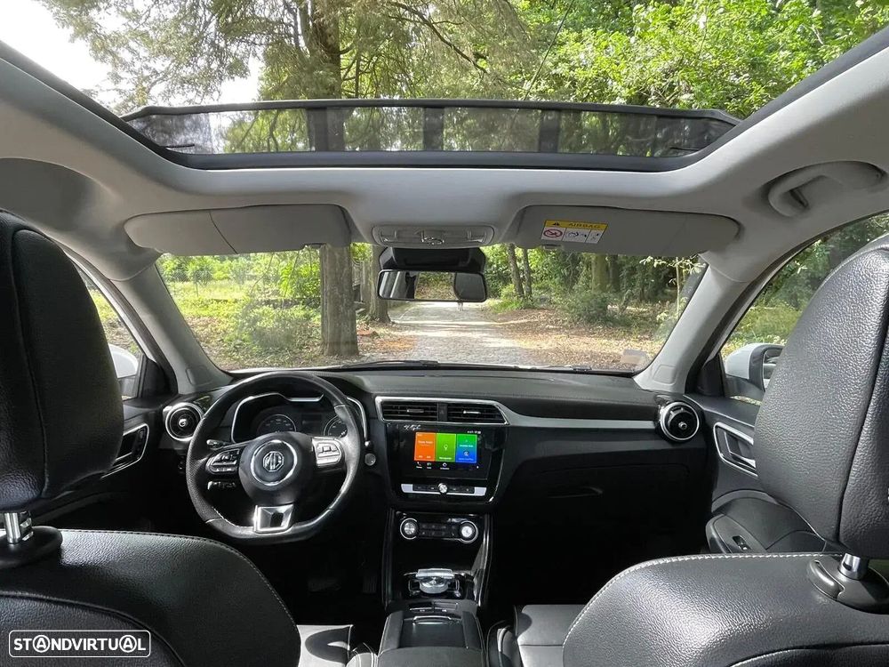 MG ZS Maximal Luxury - 11