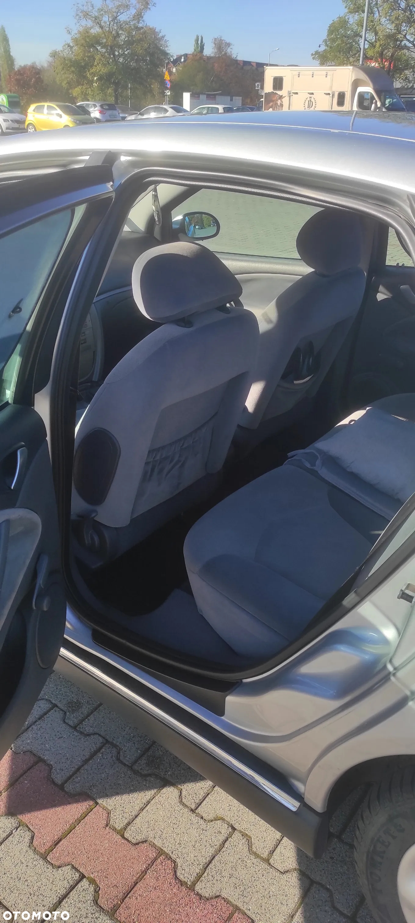 Citroën C5 1.6 HDi Attraction - 7