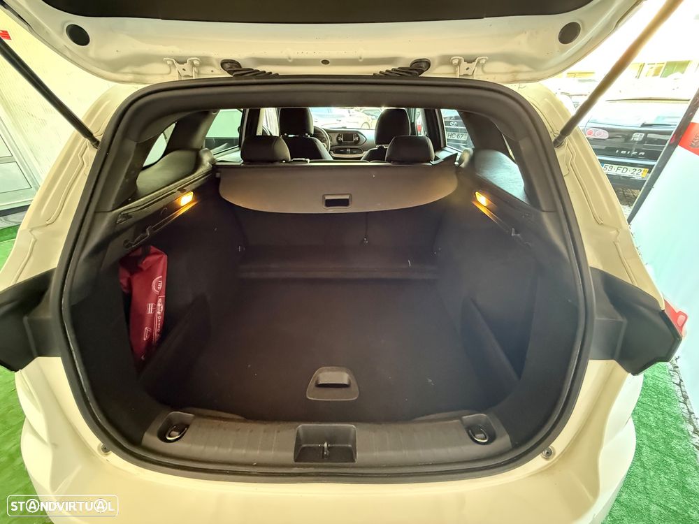 Fiat Tipo Station Wagon 1.3 M-Jet Street - 12
