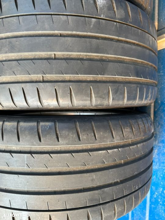 vând 4 anvelope 235/35/19 Michelin de vară second - 3