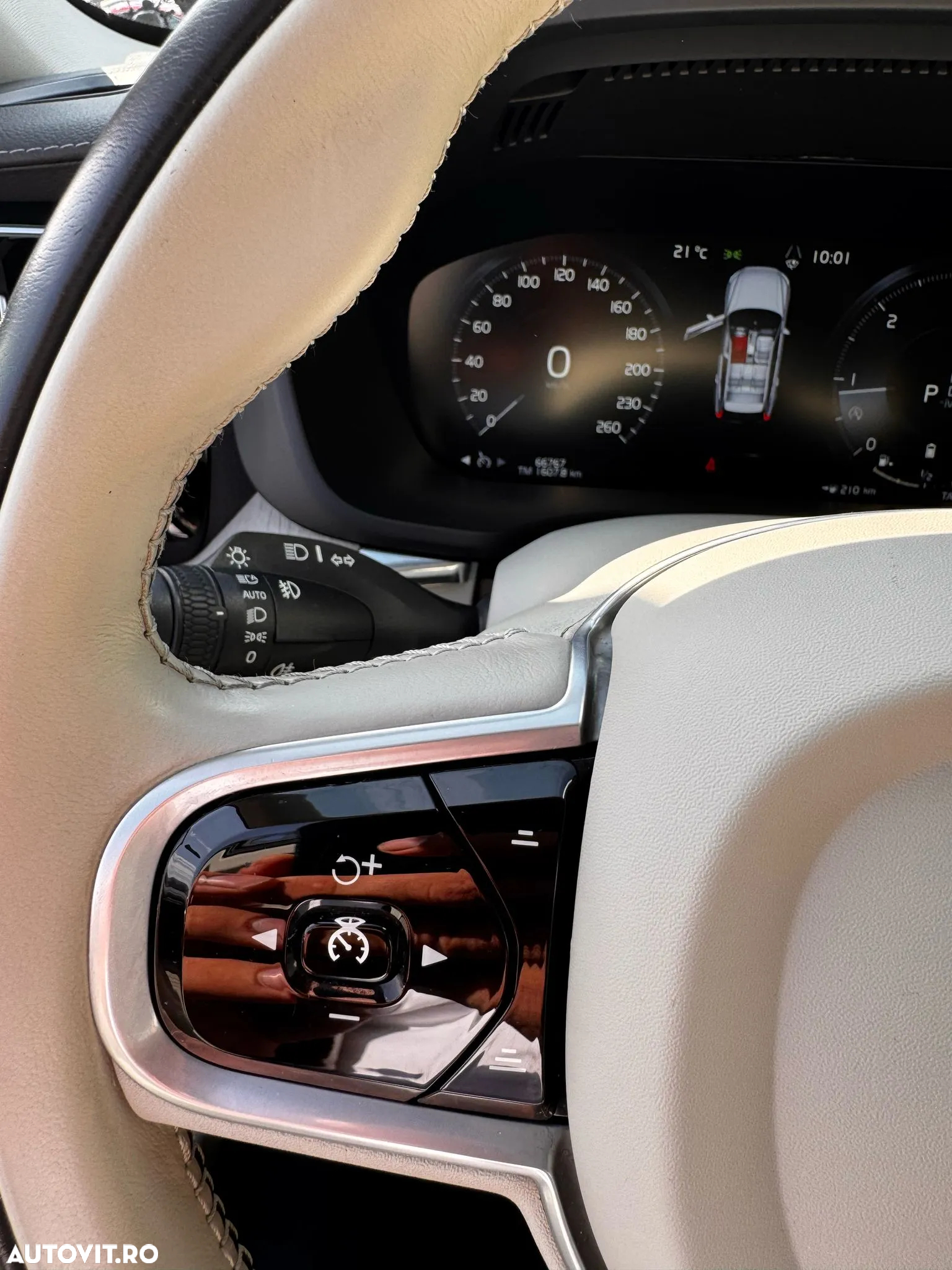 Volvo XC 60 B5 MHEV AT8 AWD Inscription - 16