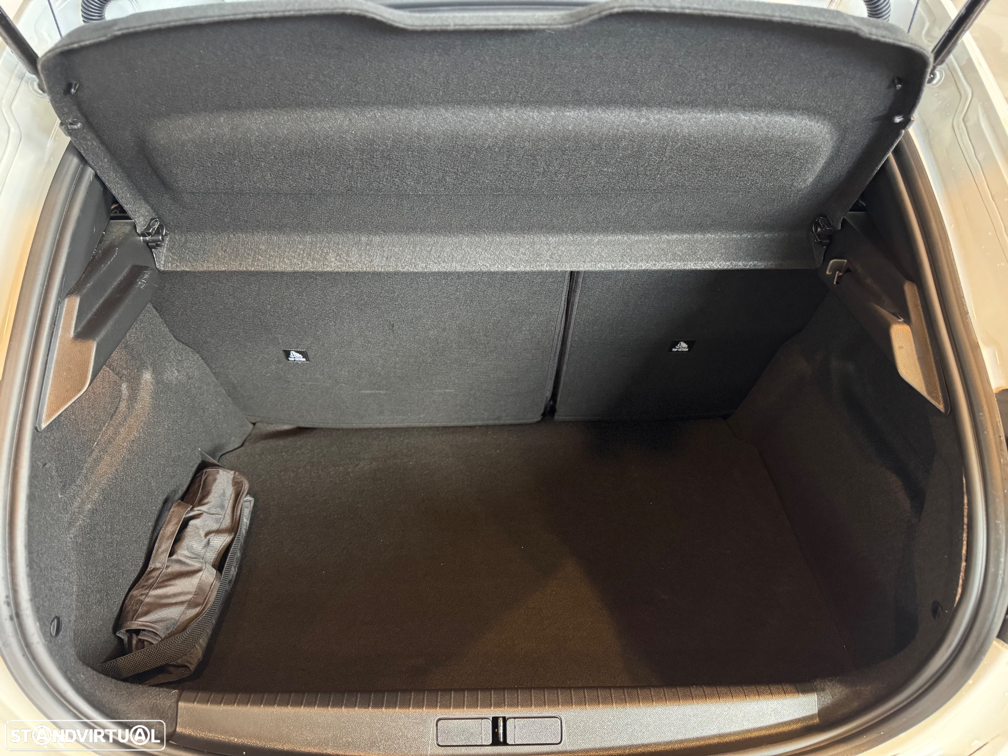 Peugeot 208 1.5 BlueHDi Active - 42