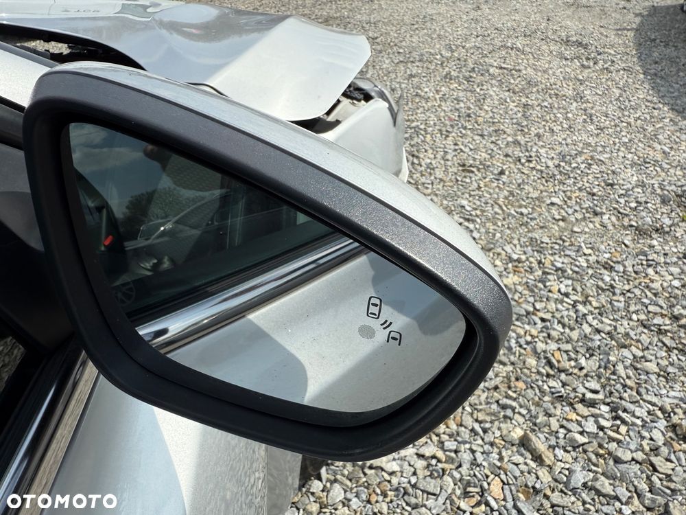 Ford Focus 2.0 EcoBlue STart-Stopp-System TITANIUM X - 28