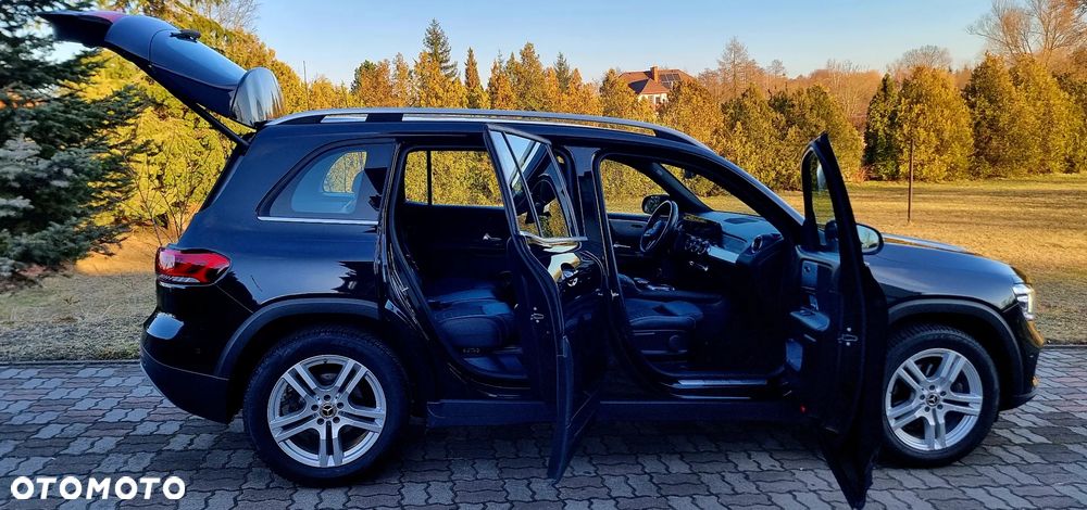Mercedes-Benz GLB 200 Progressive 7G-DCT - 11