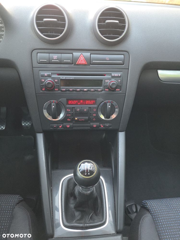Audi A3 3-drzwiowe 1.6 S Line Sportpaket plus - 11