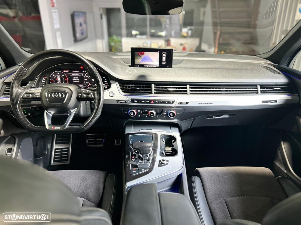 Audi Q7 3.0 TDI quattro S-line Tiptronic 7L - 9