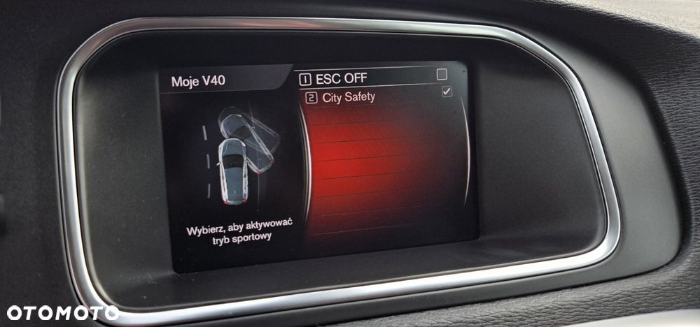 Volvo V40 D2 Geartronic Momentum - 29