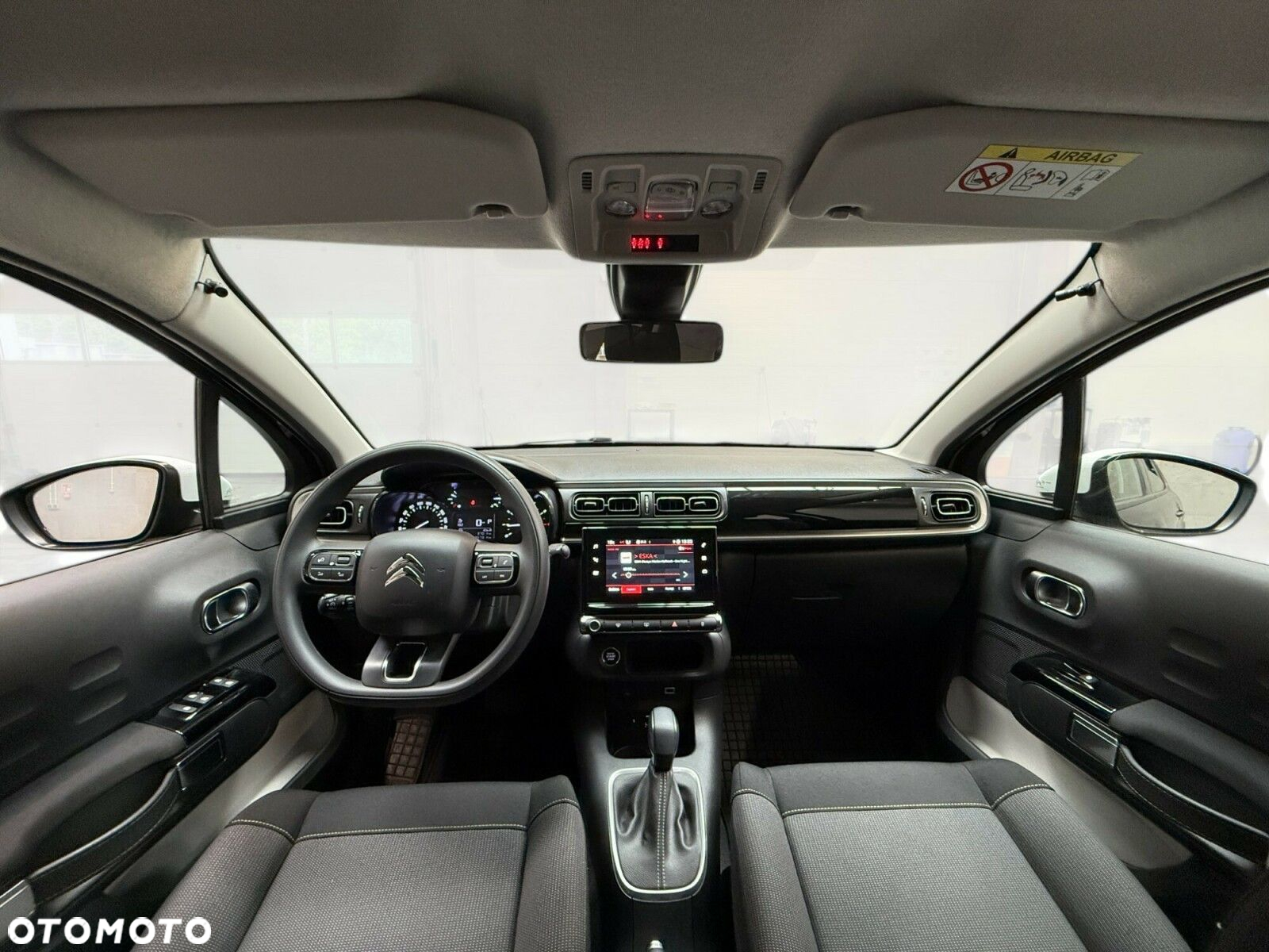 Citroën C3 1.2 PureTech Shine EAT6 - 25