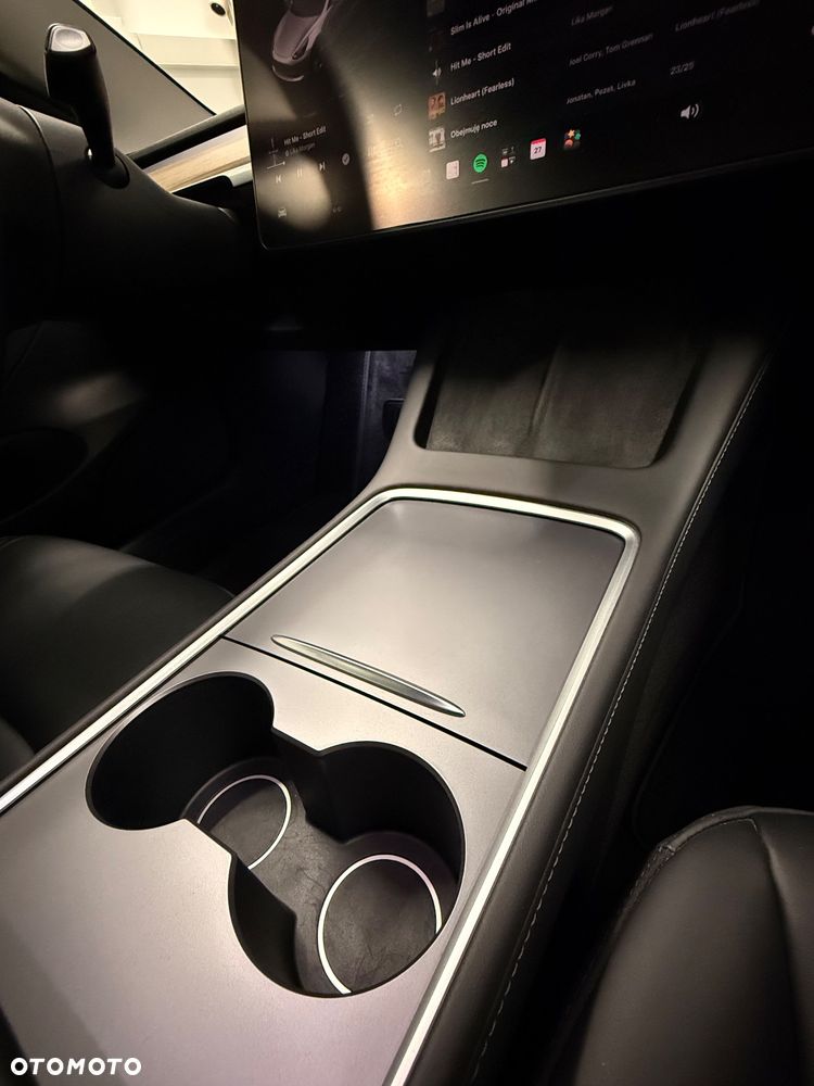 Tesla Model 3 Long Range AWD - 25