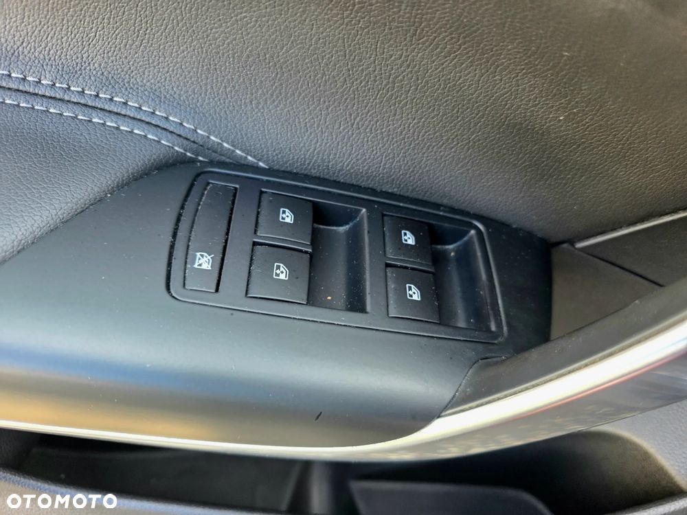 Opel Insignia 2.0 CDTI automatik Business Innovation - 28