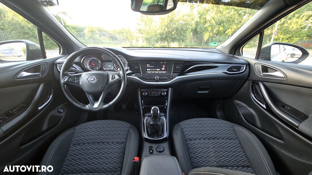 Opel Astra 1.6 CDTI ECOTEC Start/Stop Enjoy - 10