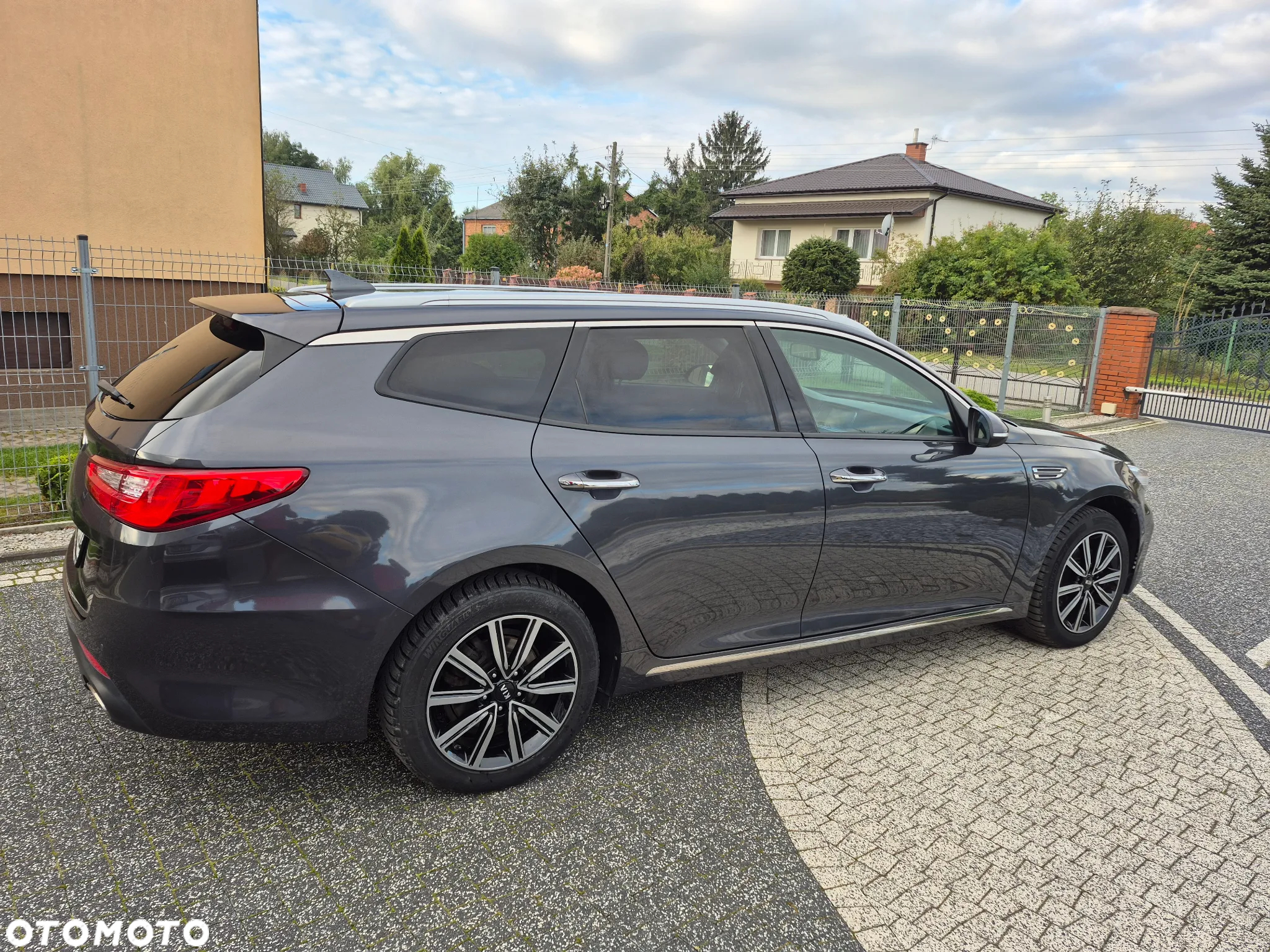 Kia Optima 2.0 XL - 7