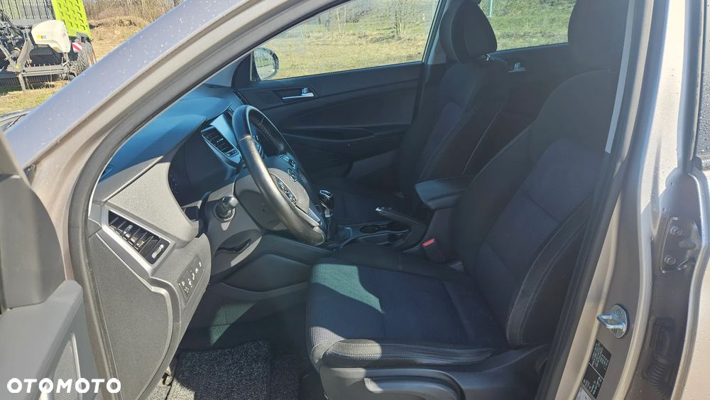 Hyundai Tucson blue 1.7 CRDi 2WD Style - 9