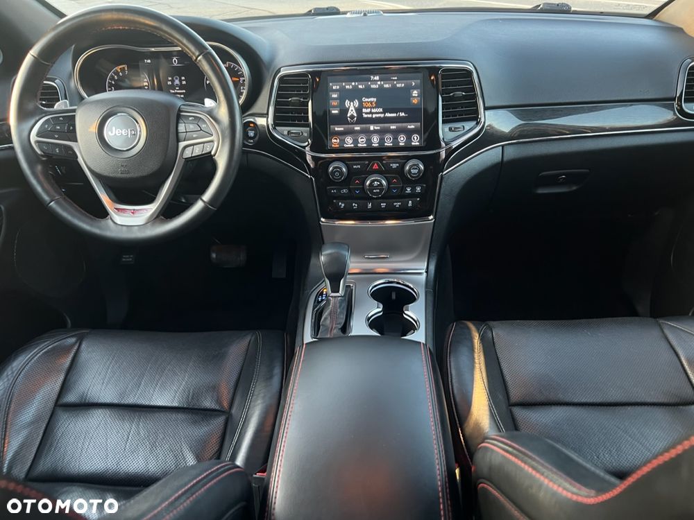 Jeep Grand Cherokee - 36