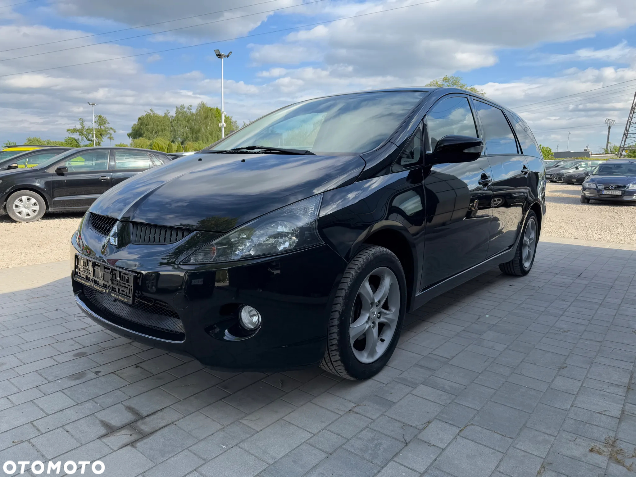Mitsubishi Grandis 2.4 Inform - 15