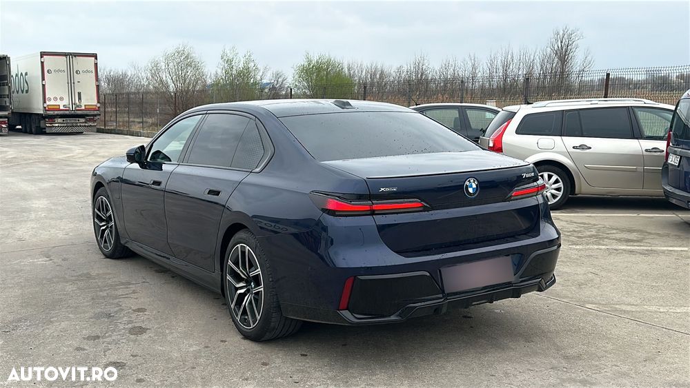 BMW Seria 7 740Li xDrive - 2
