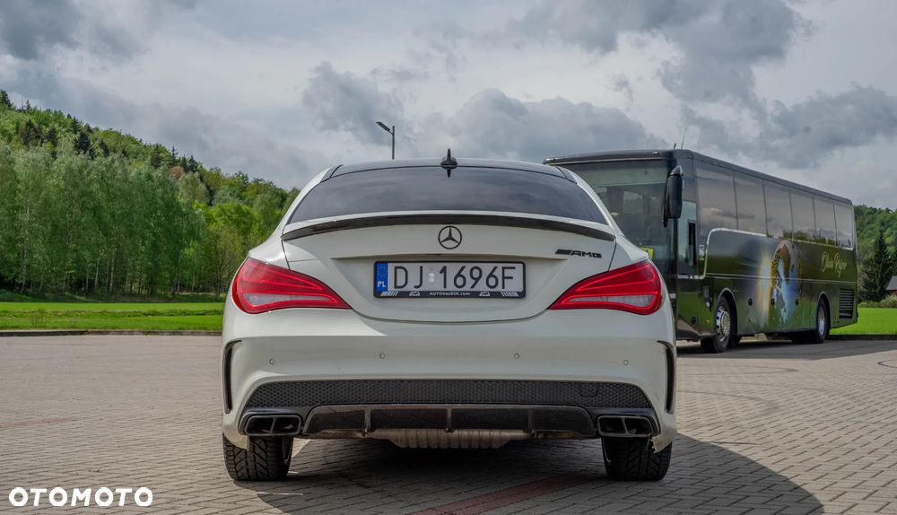 Mercedes-Benz CLA - 13