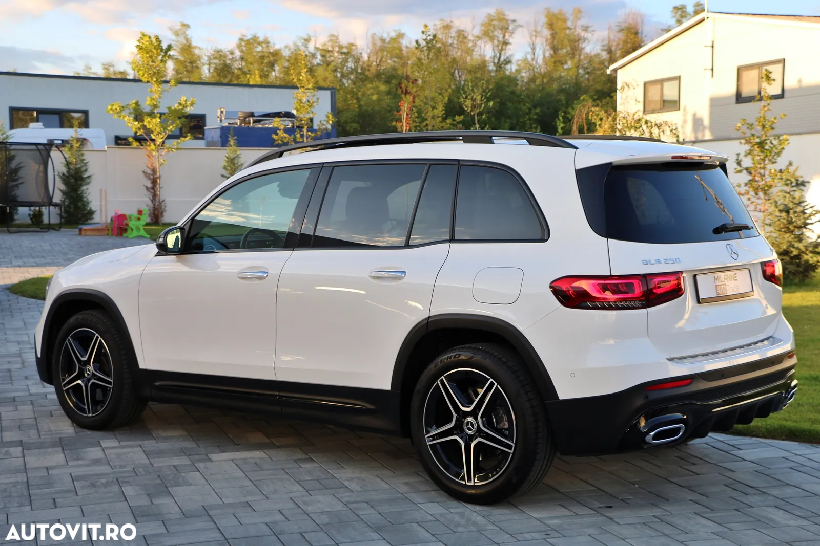 Mercedes-Benz GLB 250 4Matic 8G-DCT AMG Line Advanced Plus - 12