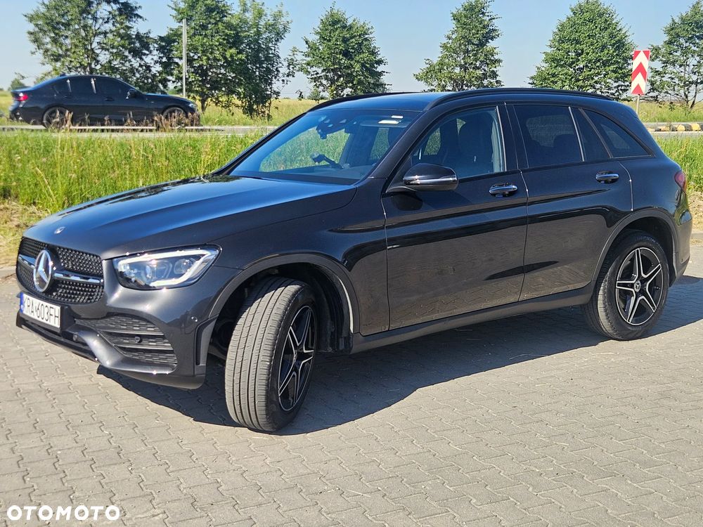 Mercedes-Benz GLC 300 4Matic 9G-TRONIC AMG Line - 4
