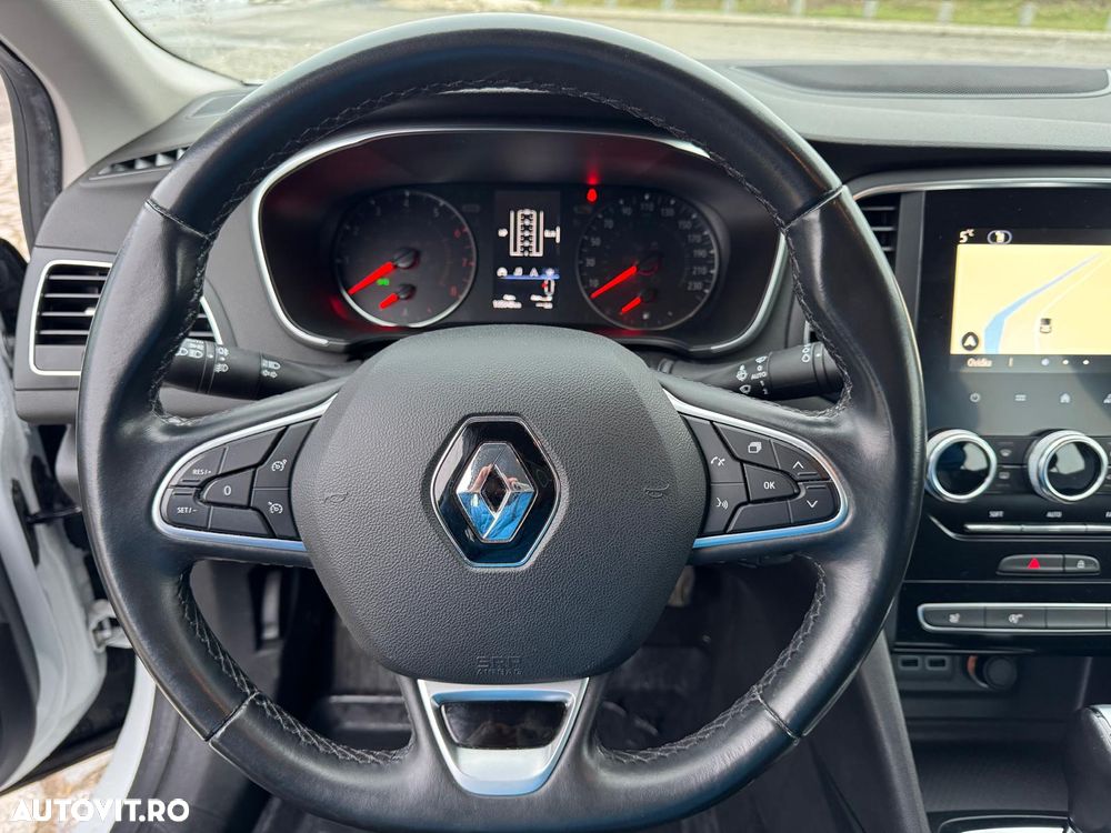 Renault Megane TCe 140 EDC GPF Zen - 10