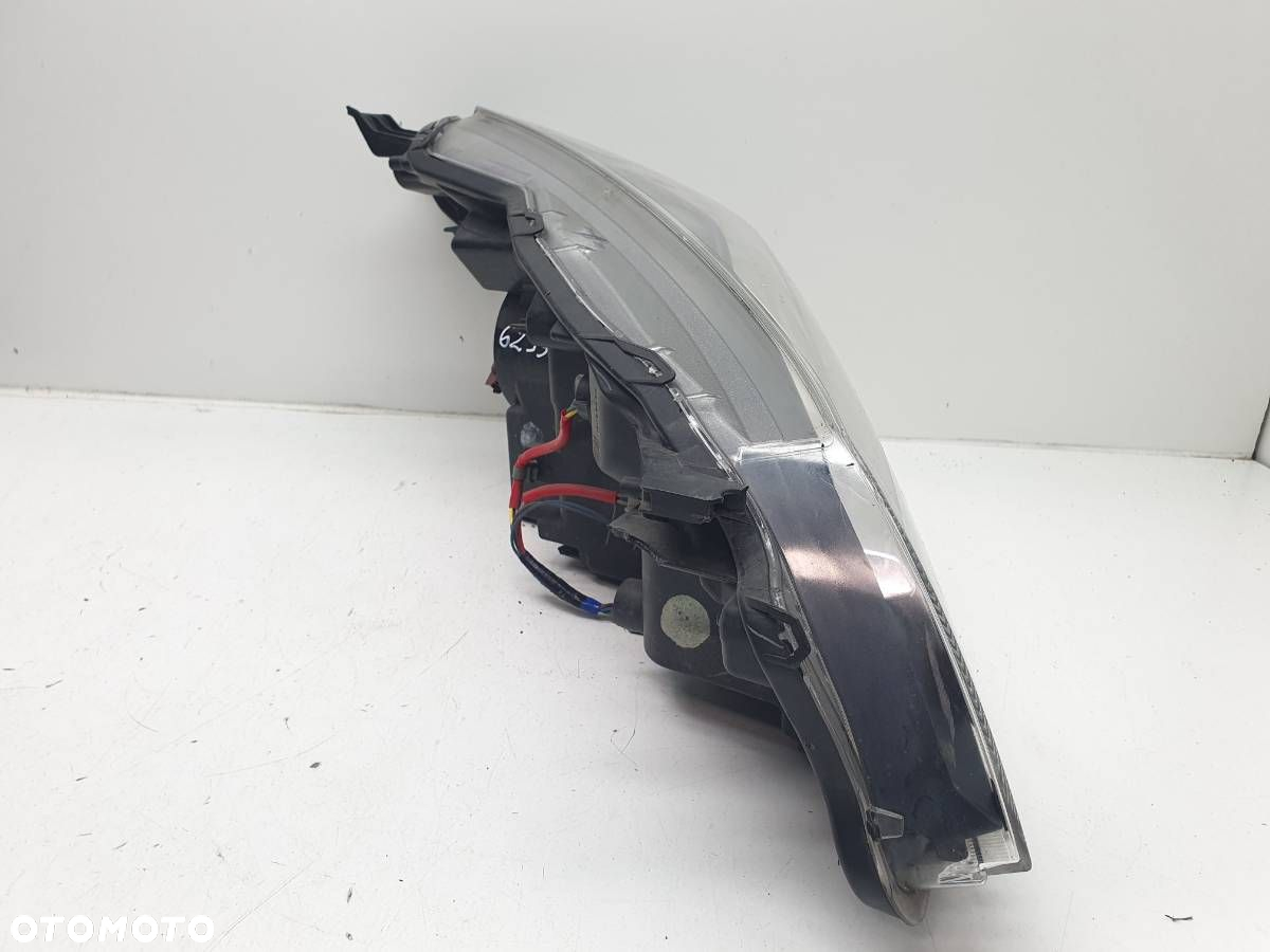 LAMPA PRZÓD LEWA SOCZEWKA EUROPA TOYOTA YARIS III LIFT 2014 - 4
