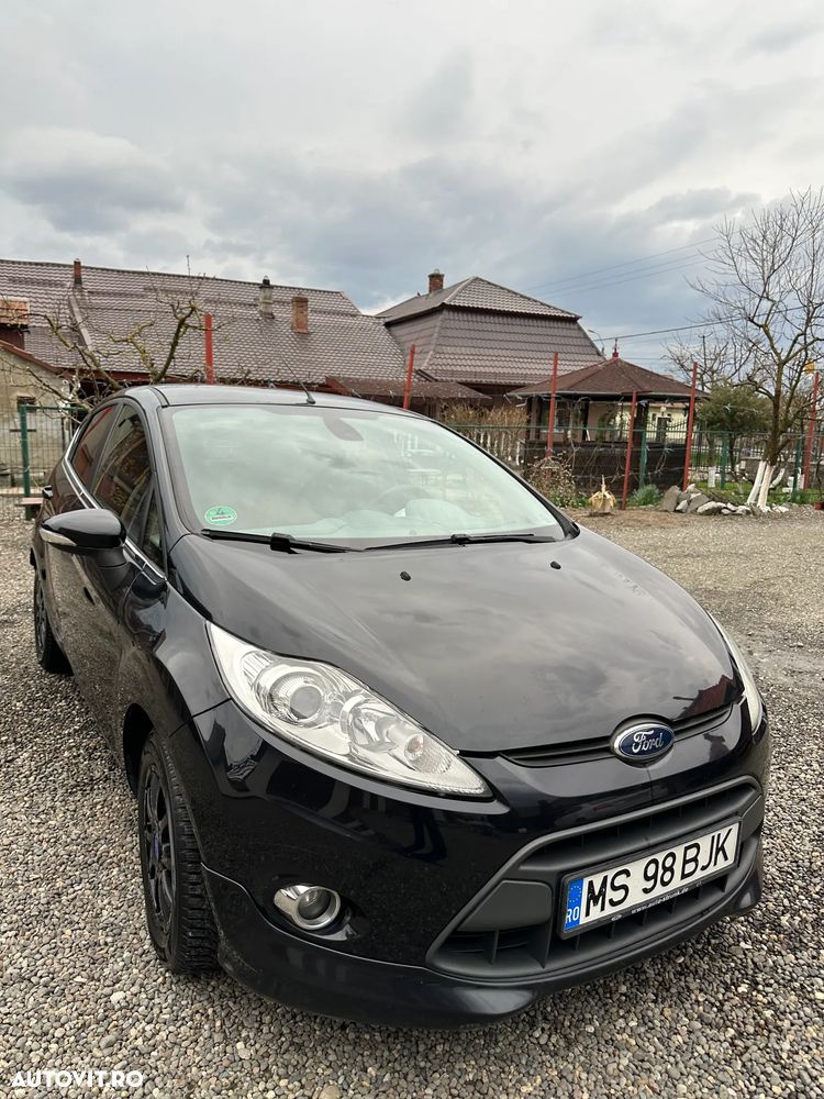 Ford Fiesta - 2