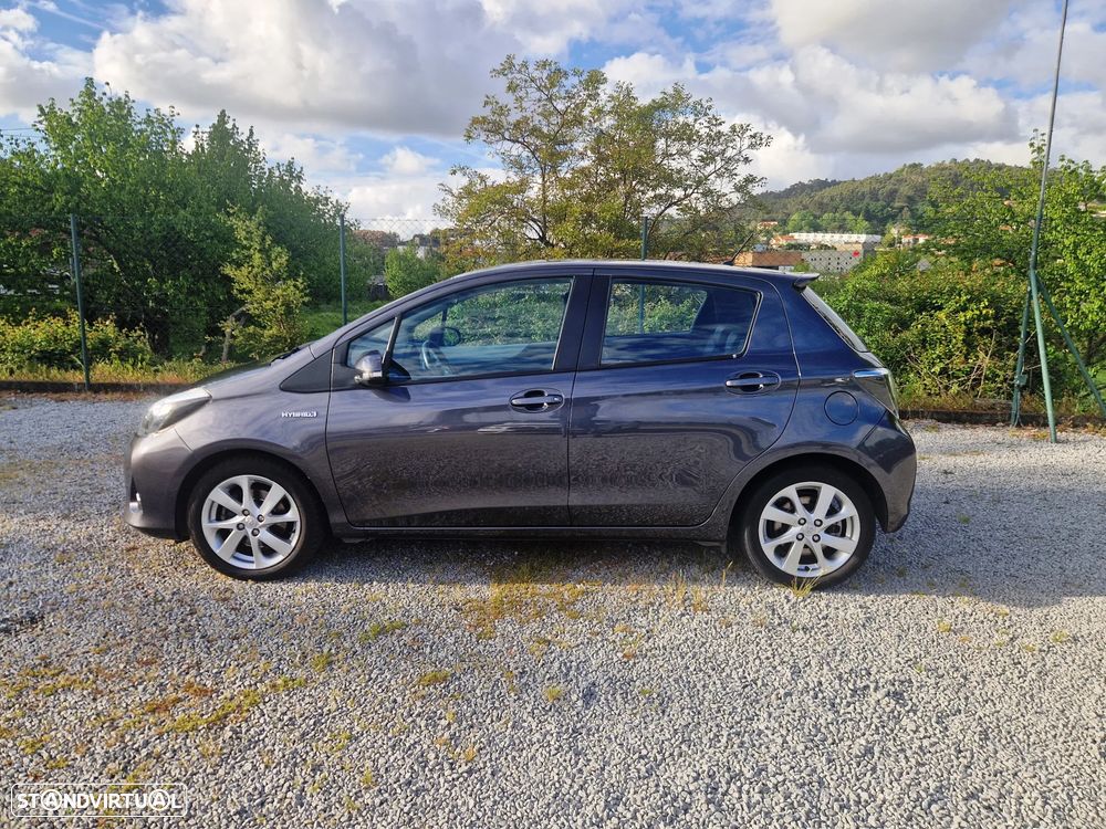 Toyota Yaris 1.5 HSD Sport+Navi - 2