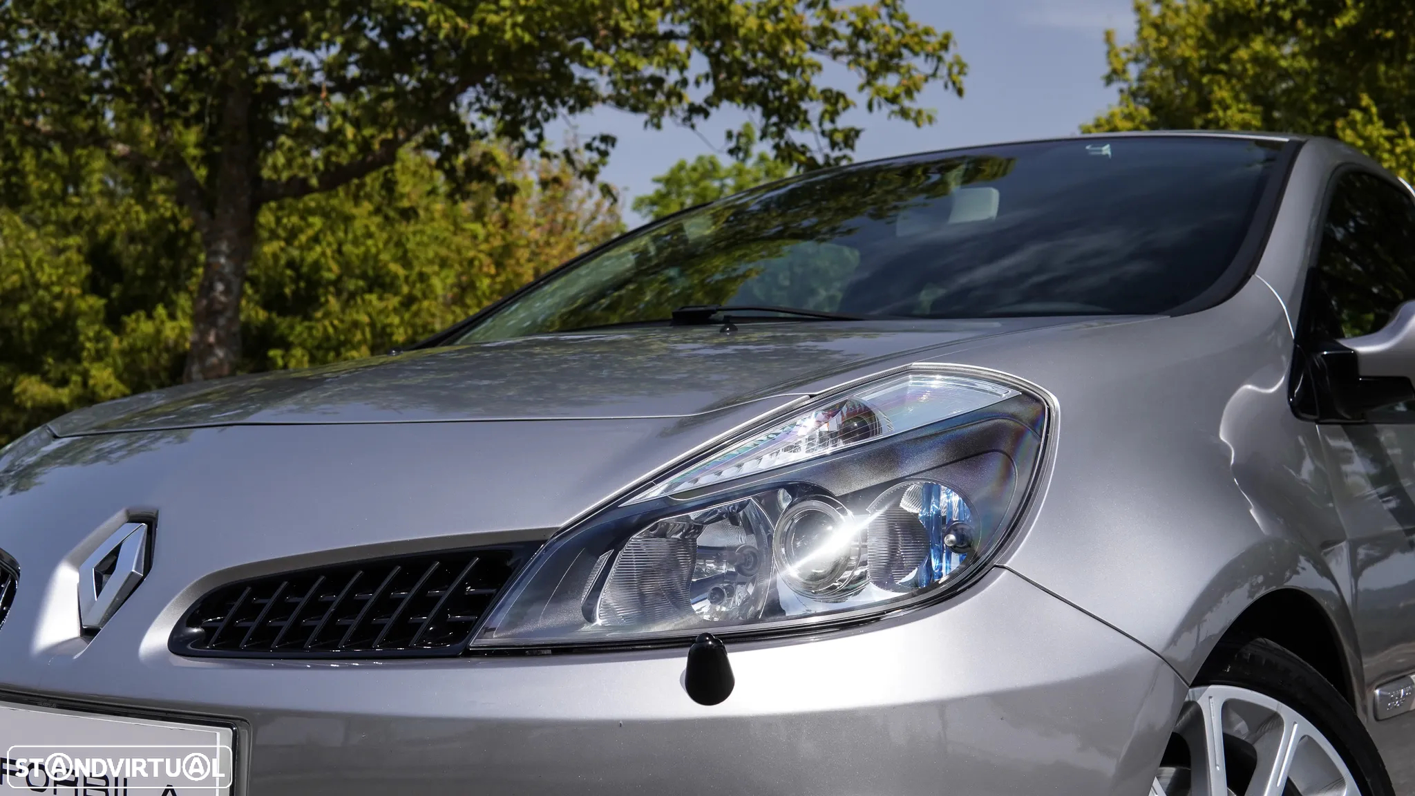 Renault Clio 2.0 16V Sport - 5