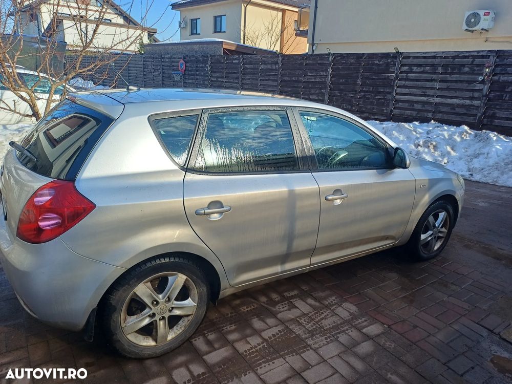 Kia Ceed Cee'd 1.4 GSL Best - 3
