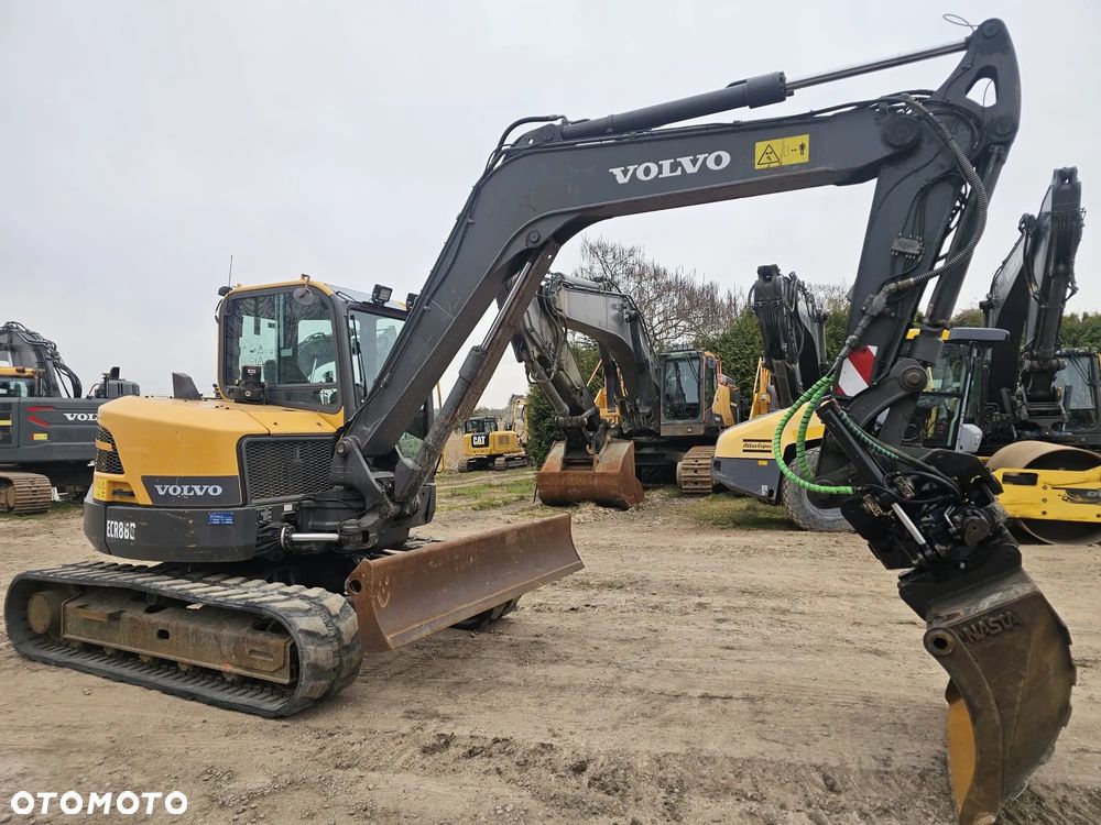 Volvo ECR88D - 8