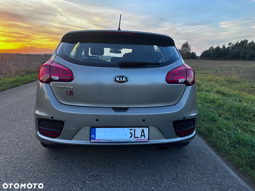 Kia Ceed 2015 photo 5