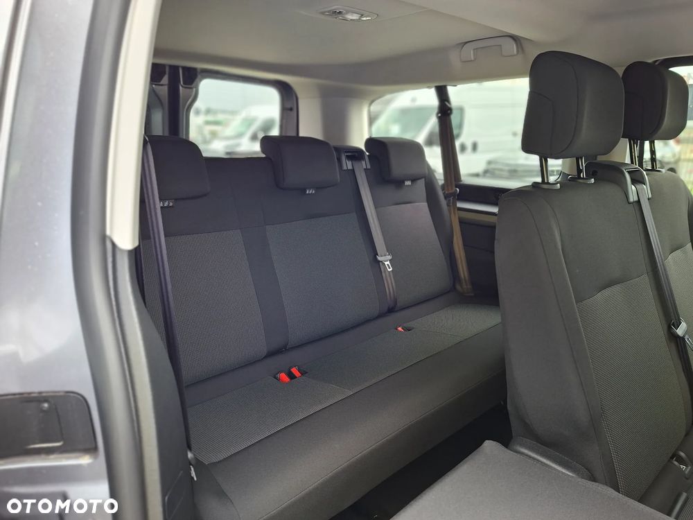 Opel Vivaro - 11