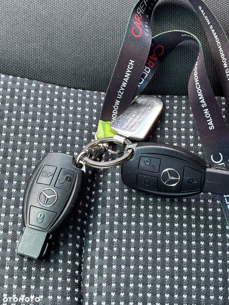 Mercedes-Benz VITO - 29
