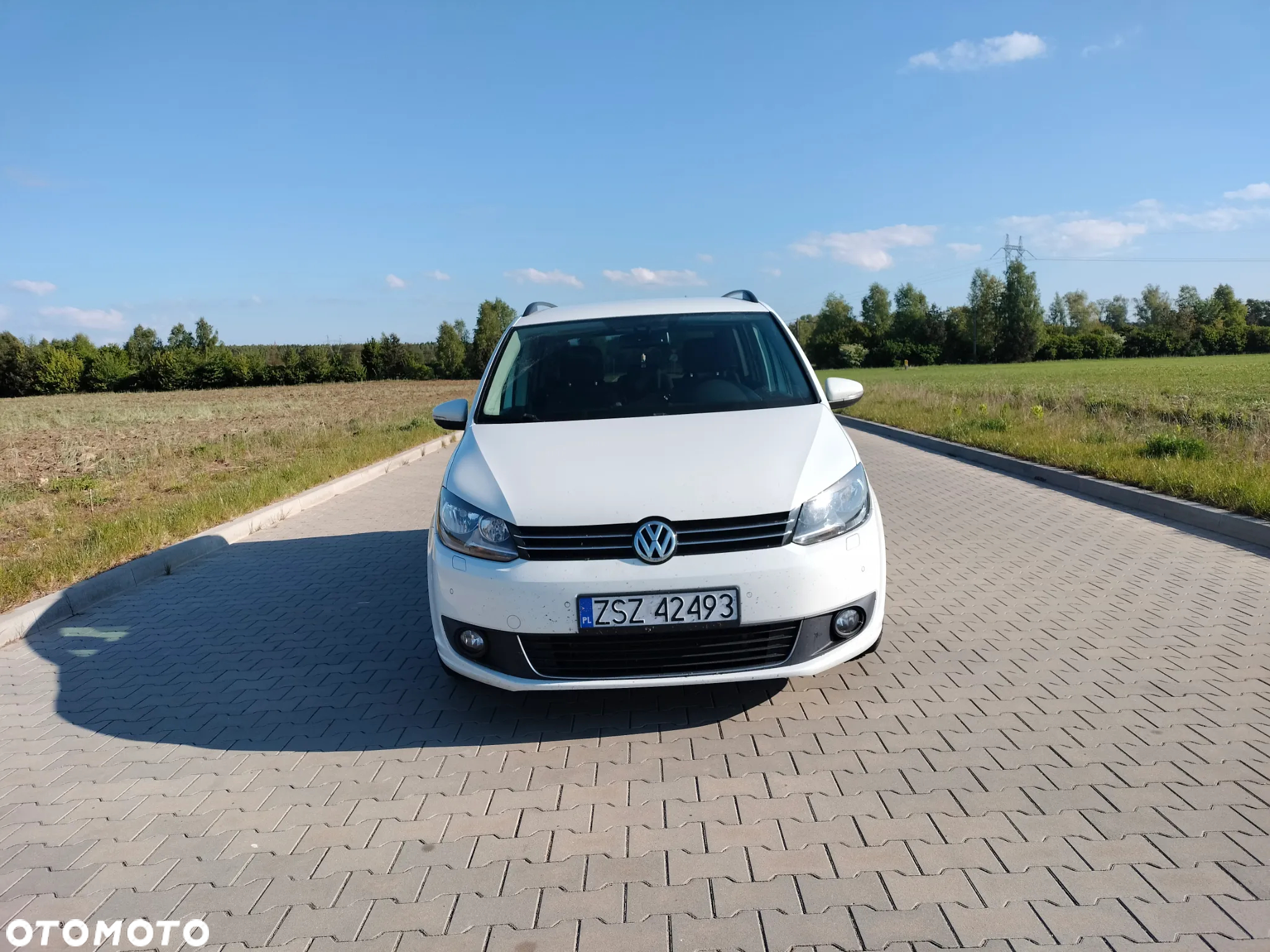 Volkswagen Touran 1.6 TDI DPF BlueMotion Technology Highline - 10