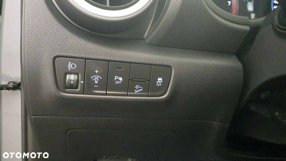 Hyundai Kona - 21