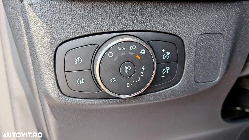 Ford Focus - 30