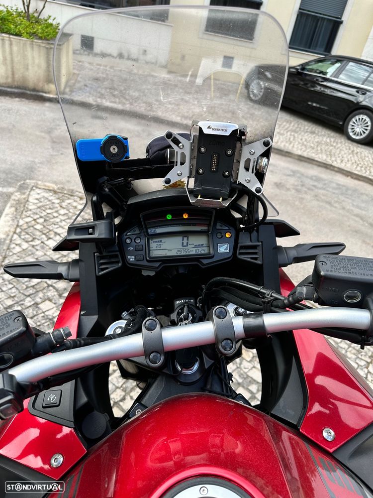 Honda VFR - 4