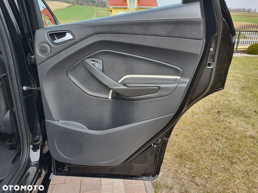 Ford Kuga 2.0 TDCi 4x4 Vignale - 21