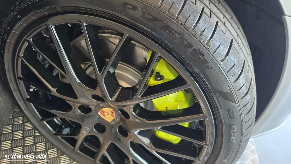 Porsche Panamera 4S E-Hybrid — fotografia 33